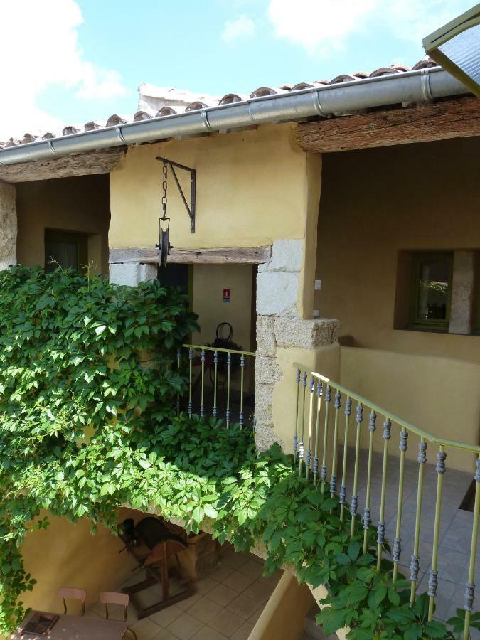 La Cle Des Chants Villa Vergeze Exterior photo